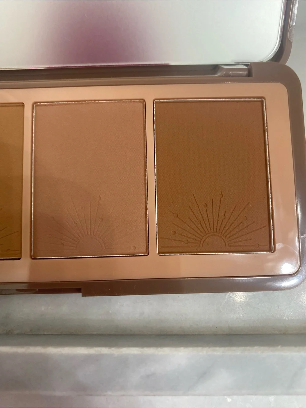 NIB Hot Commodity Bronzer Palette — Neutral Brown Shades